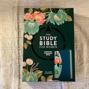 CSB Study Bible For Women New Soft Cover